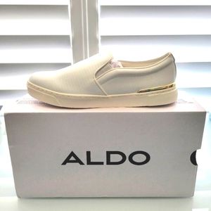 ALDO Crendann White Slip On Casual Sneaker Size 9
